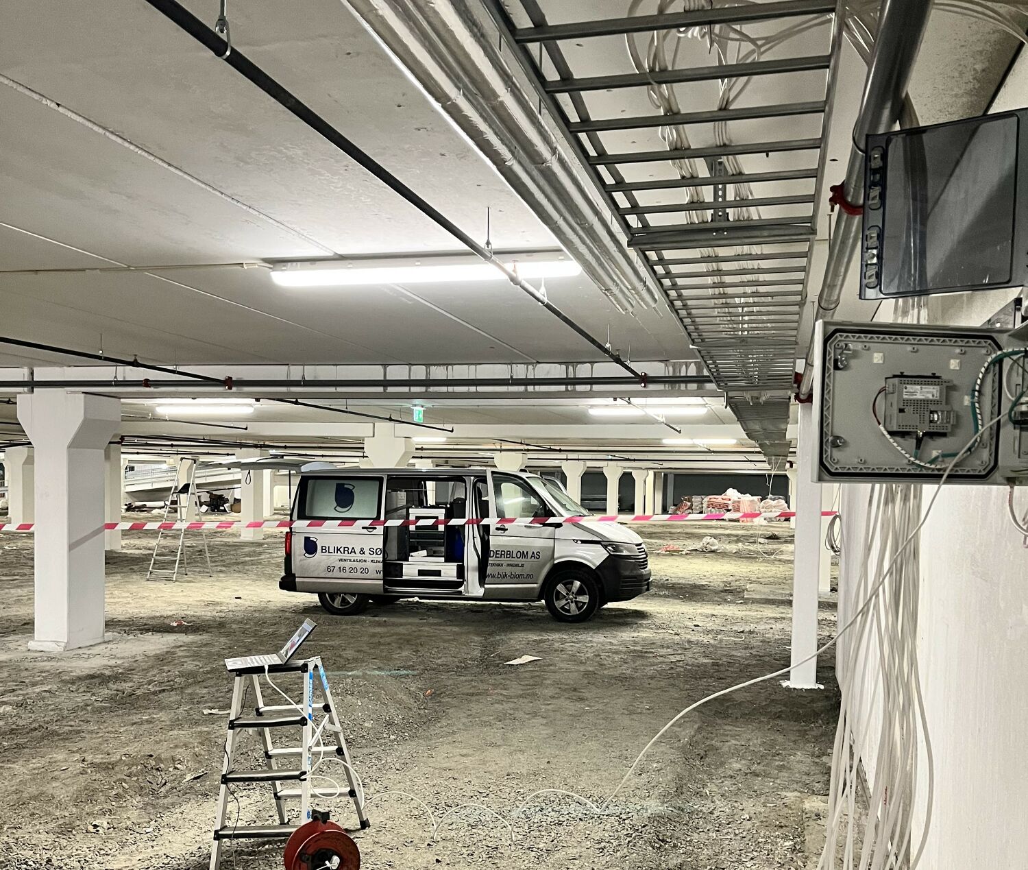 Installasjon av ventilasjon i en garasje